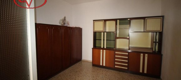 4 rooms Apartment in Terranuova Bracciolini, Italy No. 228177 6