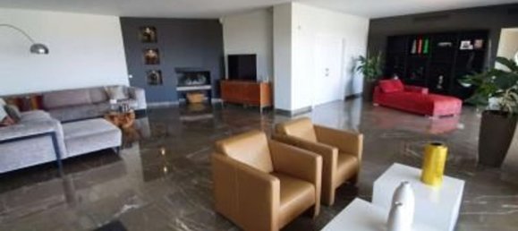 5 bedrooms House in Malaga, Spain No. 35135 4