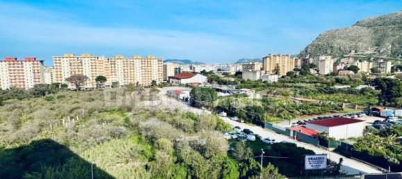 3 Schlafzimmer Wohnung in Palermo, Italy, Nr. 45526 26