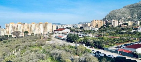 3 Schlafzimmer Wohnung in Palermo, Italy, Nr. 45526 44