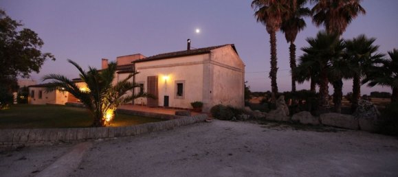 18-Zimmer Haus in Noto, Italy, Nr. 47667 9