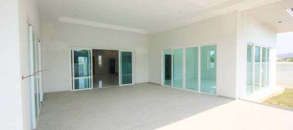 3 غرف نوم مقهى / مطعم في Hua Hin, Thailand رقم 6772 6