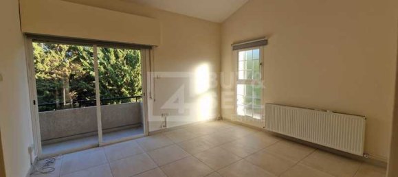 Propiedad comercial de 4 dormitorios en Limassol, Cyprus No. 81253 10