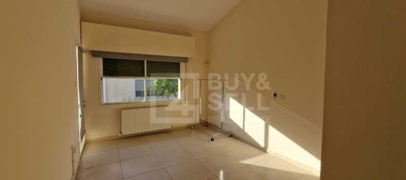 Propiedad comercial de 4 dormitorios en Limassol, Cyprus No. 81253 12