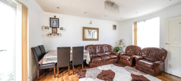 3 bedrooms House in Whetstone, United Kingdom No. 6718 3