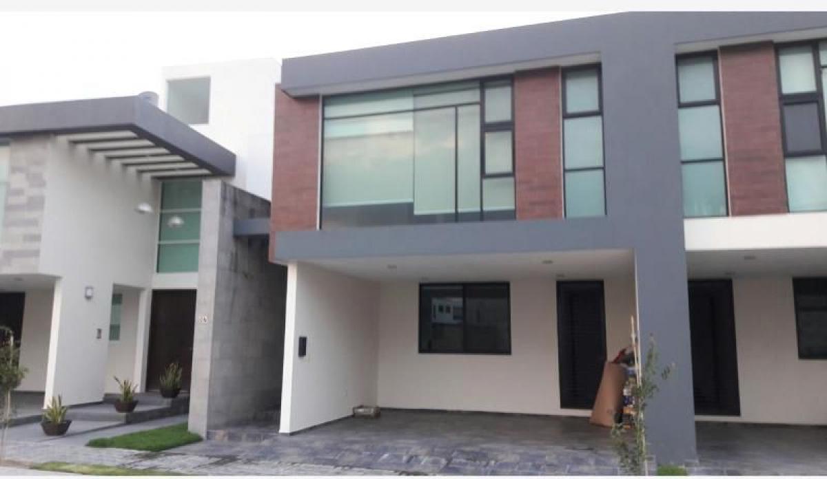 Casa de 3 dormitorios en Puebla, Mexico No. 174392