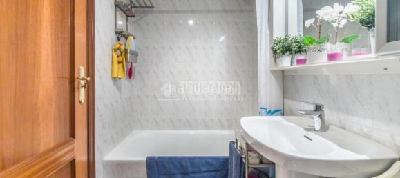 3 bedrooms Apartment in Madrid, Spain No. 159449 12