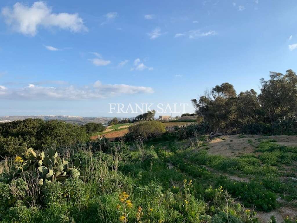 69900m² Land in Bahrija, Malta No. 13621