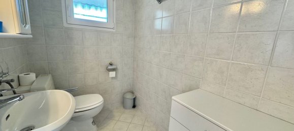 4 rooms House in Maccagno con Pino e Veddasca, Italy No. 11721 13