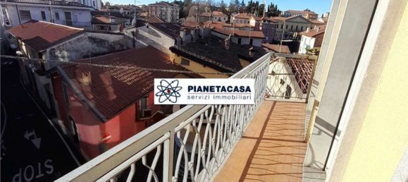 4-salle Appartement à Ponte San Pietro, Italy No. 60054 5