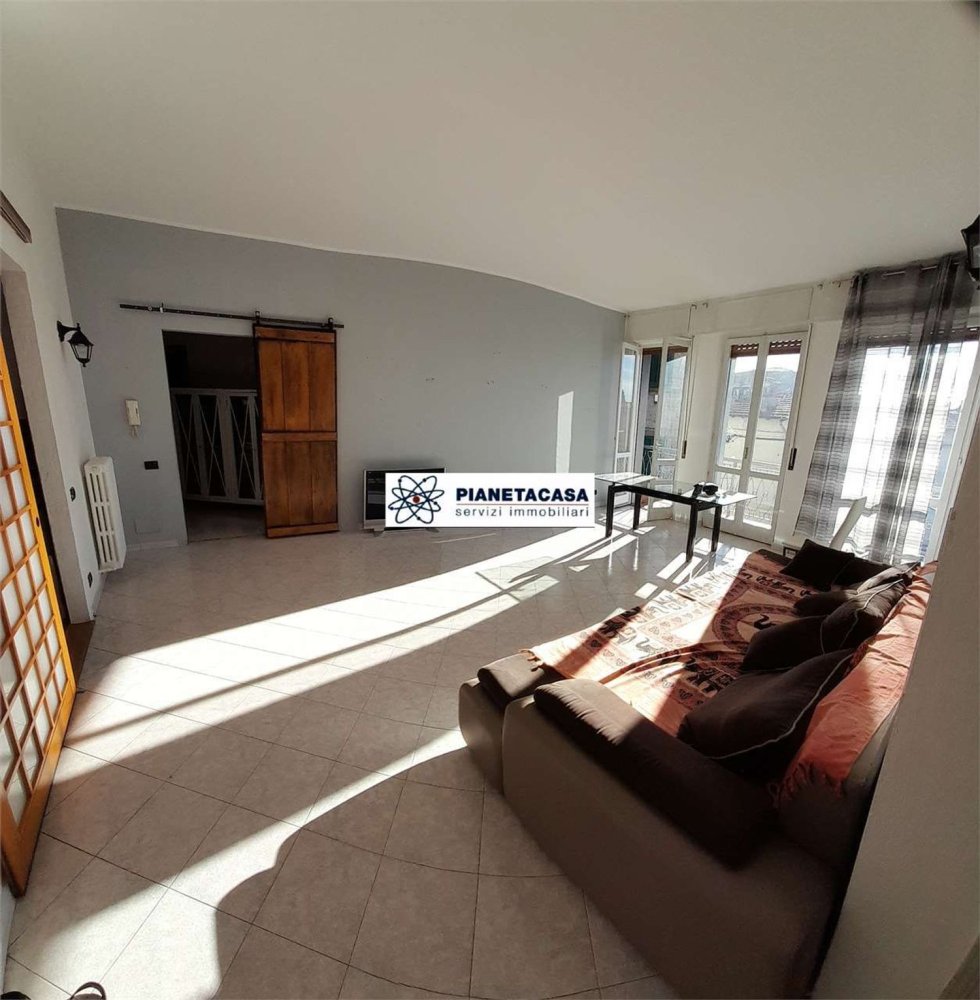 4-salle Appartement à Ponte San Pietro, Italy No. 60054