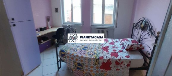 4-salle Appartement à Ponte San Pietro, Italy No. 60054 15
