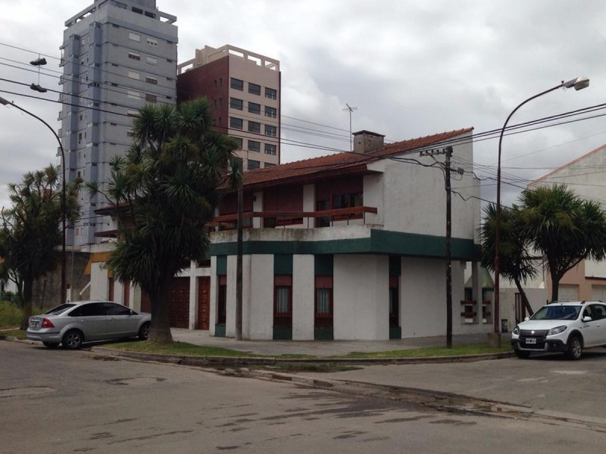 4 Schlafzimmer Haus in Mar del Plata, Argentina, Nr. 86071