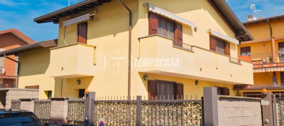 3 bedrooms Villa in Romentino, Italy No. 221275 30