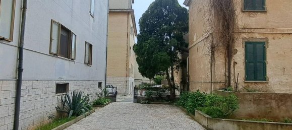 8 rooms Apartment in Vibo Valentia, Italy No. 74209 32