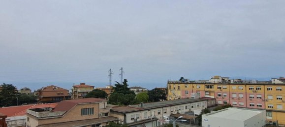 8 rooms Apartment in Vibo Valentia, Italy No. 74209 5