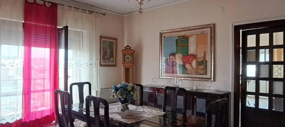 8 rooms Apartment in Vibo Valentia, Italy No. 74209 3