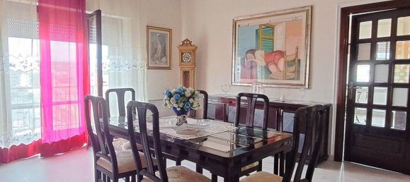8 rooms Apartment in Vibo Valentia, Italy No. 74209 4