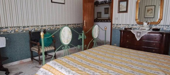 8 rooms Apartment in Vibo Valentia, Italy No. 74209 16