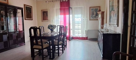 8 rooms Apartment in Vibo Valentia, Italy No. 74209 2
