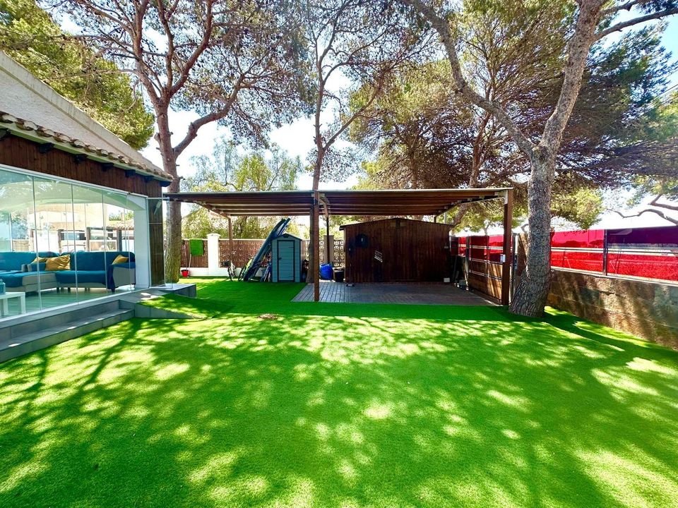 4 غرف نوم منزل في Alicante, Spain رقم 208898