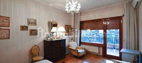 4 bedrooms Apartment in Rome, Italy No. 276565 27