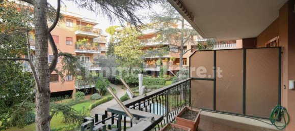 4 bedrooms Apartment in Rome, Italy No. 276565 23