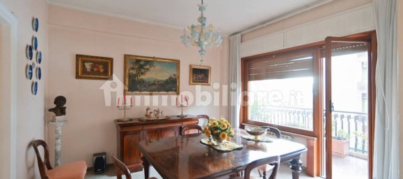 4 bedrooms Apartment in Rome, Italy No. 276565 10