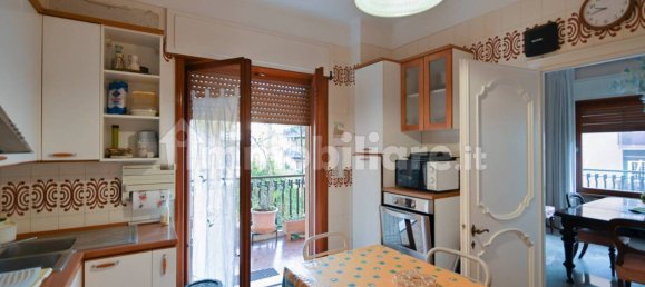 4 bedrooms Apartment in Rome, Italy No. 276565 17