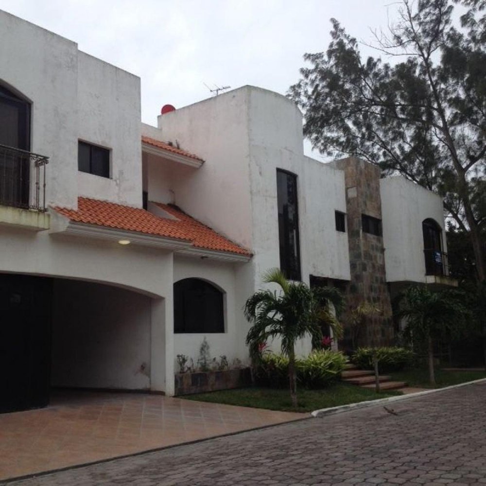 3 bedrooms House in Veracruz, Mexico No. 225423