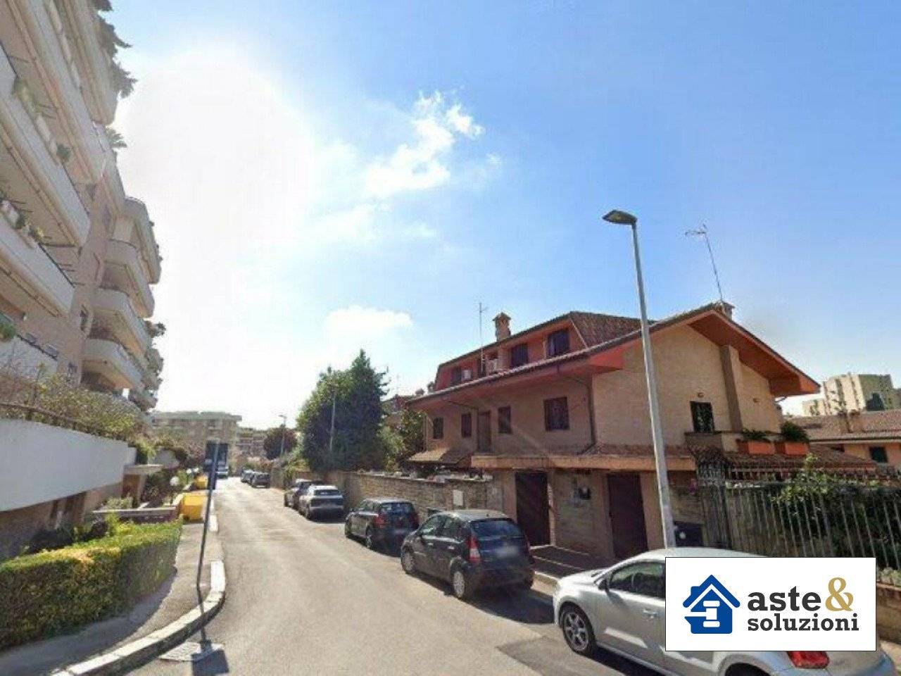 Gebäude in Pomezia, Italy 465m², Nr. 386845