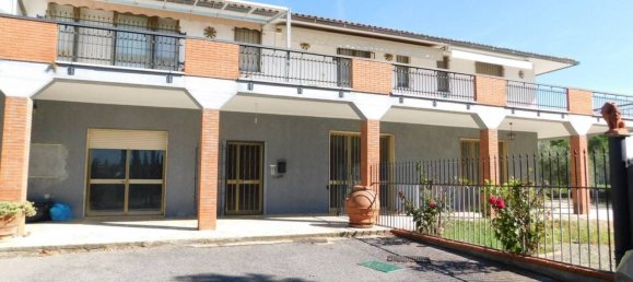 6 rooms House in Follonica, Italy No. 105241 4