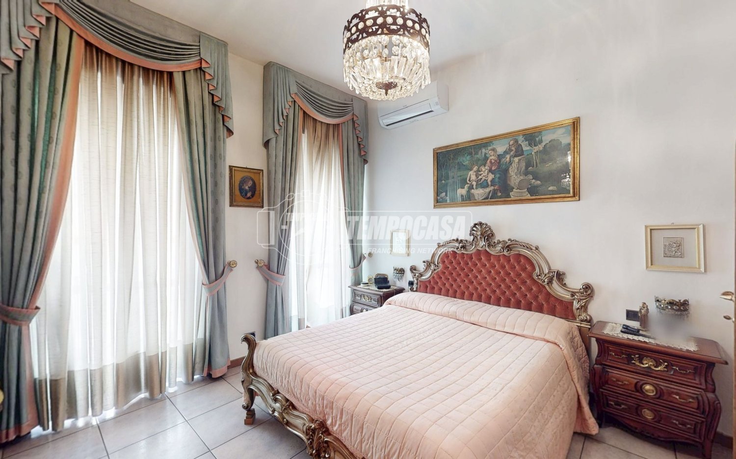 3 rooms Apartment in Turin, Italy No. 305163