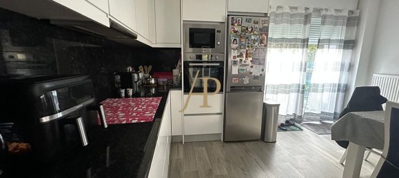 2 bedrooms Apartment in Poissy, France No. 168807 9