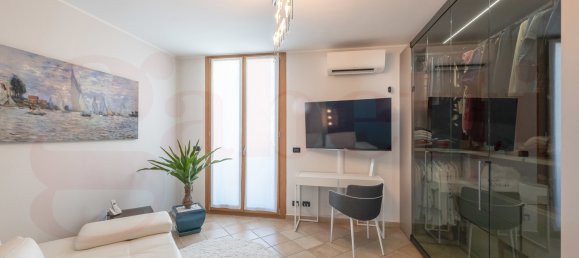 2 chambres Villa à Chieri, Italy No. 266801 2