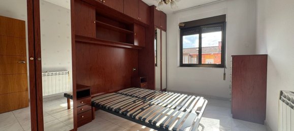 Квартира с 3 спальнями в Хихон, Испания № 170804 3