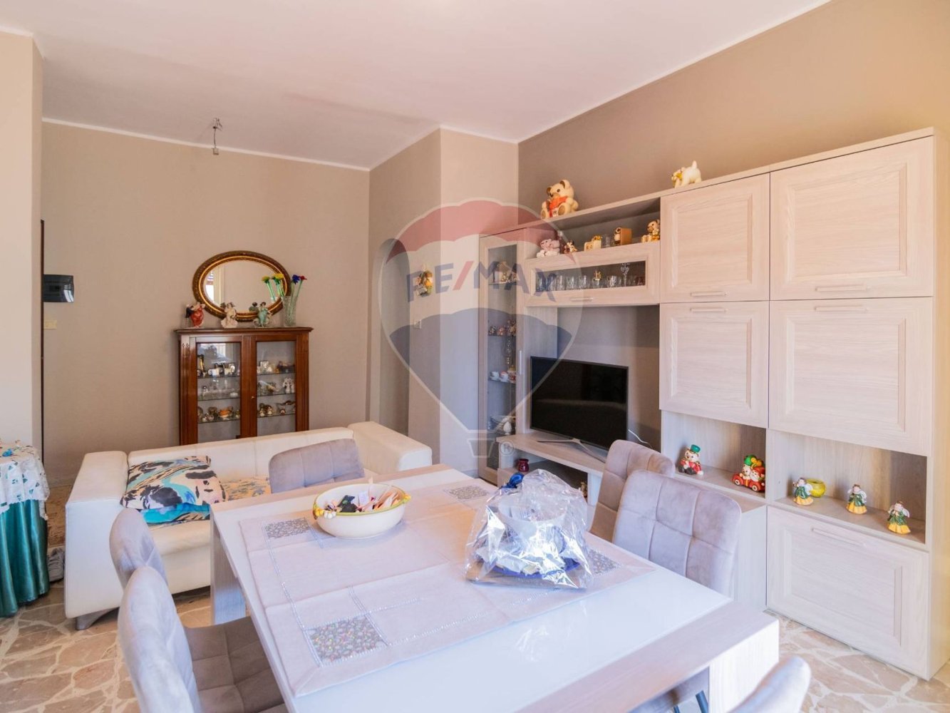 2 Schlafzimmer Wohnung in Gravina di Catania, Italy, Nr. 295530