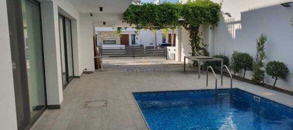 3 bedrooms Commercial property in Larnaca, Cyprus No. 18755 13