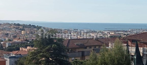 2 غرف نوم شقة في Ancona, Italy رقم 111102 13