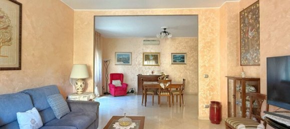 4 bedrooms Apartment in Rome, Italy No. 295126 10