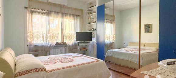 4 bedrooms Apartment in Rome, Italy No. 295126 26