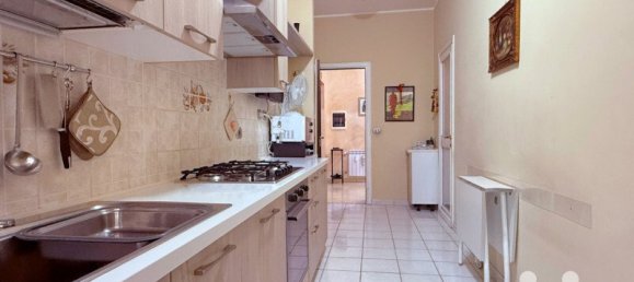 4 bedrooms Apartment in Rome, Italy No. 295126 15