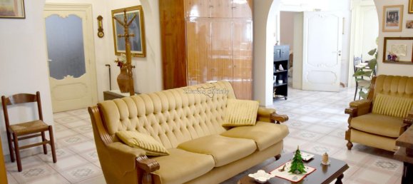 8 rooms House in Modica, Italy No. 230650 4