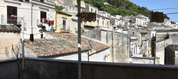 8 rooms House in Modica, Italy No. 230650 45