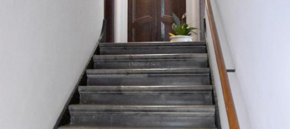 8 rooms House in Modica, Italy No. 230650 10