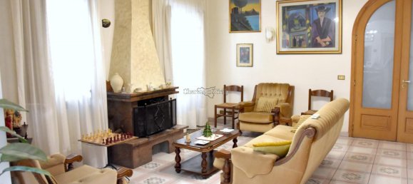 8 rooms House in Modica, Italy No. 230650 13