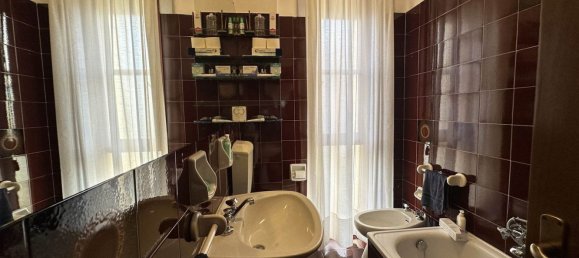 5-salle Appartement à Pisa, Italy No. 226208 11