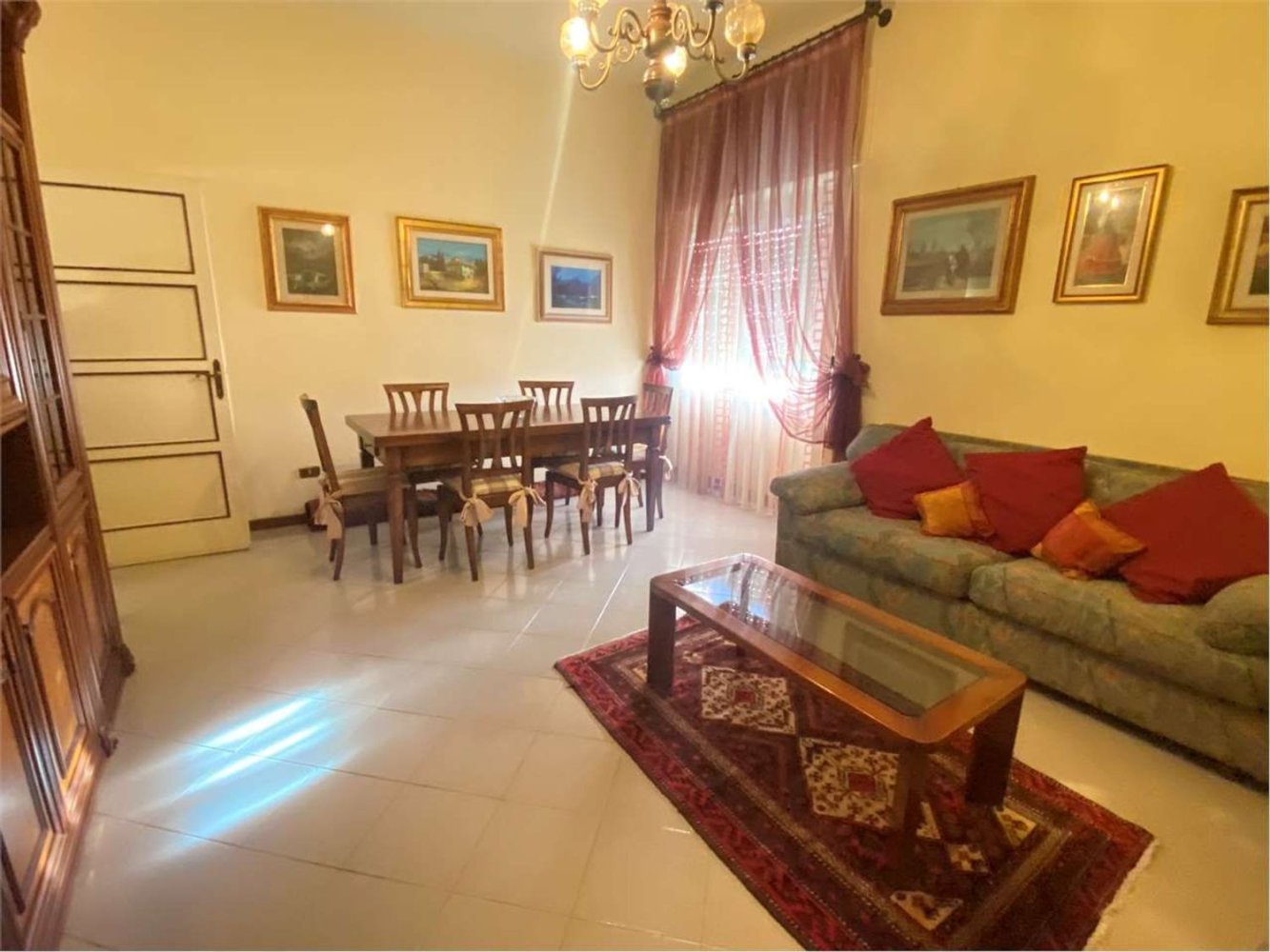 4 bedrooms Apartment in Prato, Italy No. 371933