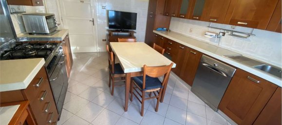 4 bedrooms Apartment in Prato, Italy No. 371933 7