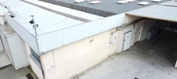 Entrepôt à Bonate Sopra, Italy 250m² No. 282164 4